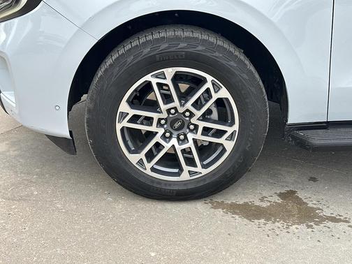 2025 Ford Expedition Max Active 4x4