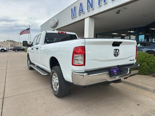 Bright White Clearcoat 2024 RAM 2500 Tradesman Crew Cab 4x4 8' Box