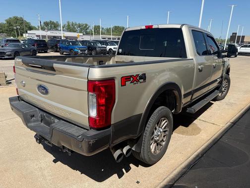 White Platinum Metallic Tri-Coat 2017 Ford F-250 King Ranch