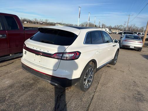 2022 Lincoln Nautilus Reserve