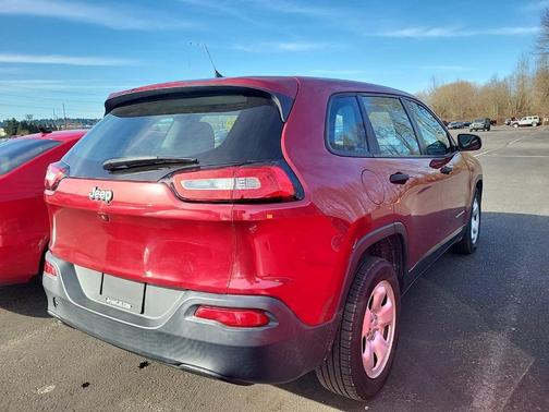 2015 Jeep Cherokee Sport