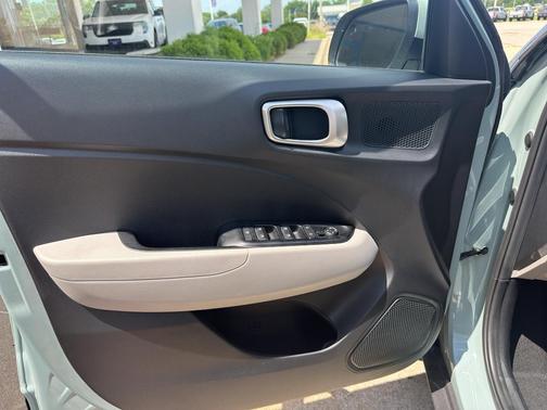 Mirage Green 2025 Hyundai VENUE SEL