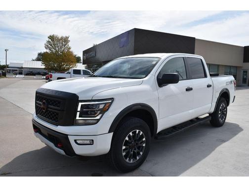 2024 Nissan Titan PRO-4X