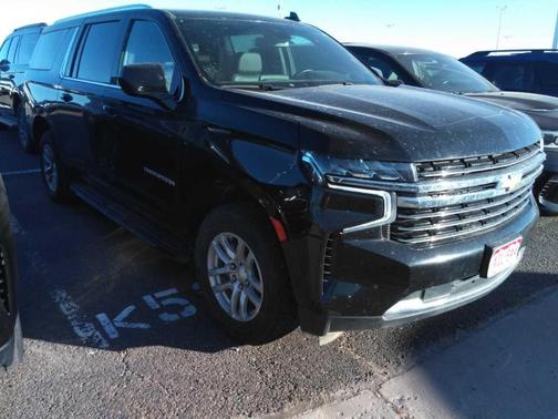 2023 Chevrolet Suburban LT