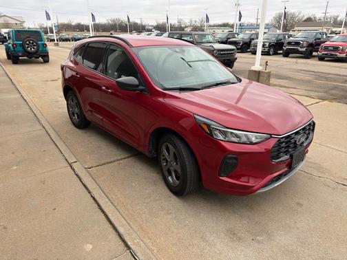 2024 Ford Escape ST-Line