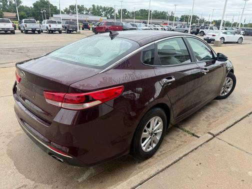 Sangria 2016 Kia Optima LX