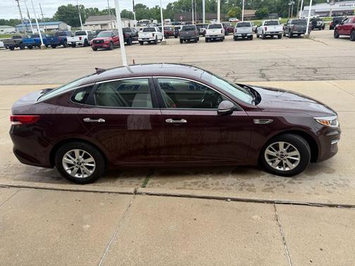 Sangria 2016 Kia Optima LX