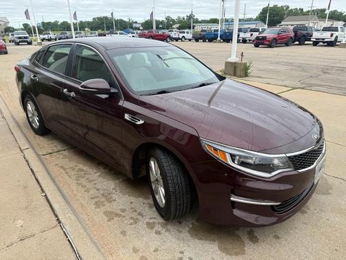 Sangria 2016 Kia Optima LX