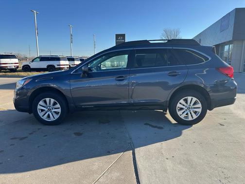 2017 Subaru Outback 2.5i Premium