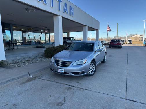 2014 Chrysler 200 Limited