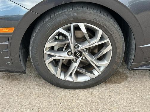 2021 Hyundai SONATA SEL