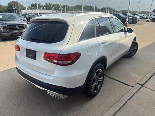 Polar White 2019 Mercedes-Benz GLC 300 Base