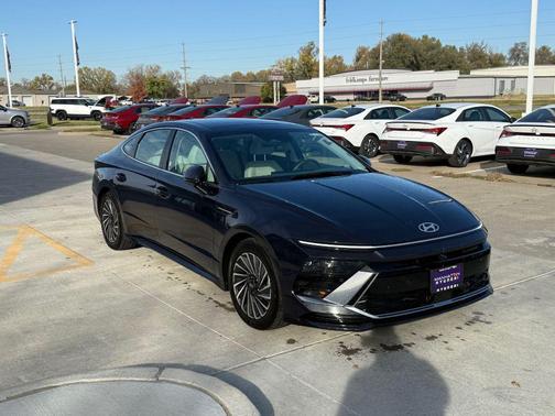 2024 Hyundai SONATA Hybrid Limited