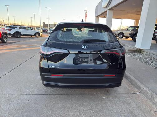 2025 Honda HR-V LX