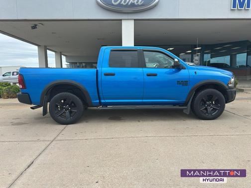 Hydro Blue Pearl 2021 RAM 1500 Classic SLT