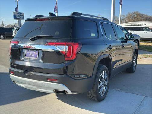 2023 GMC Acadia FWD SLT