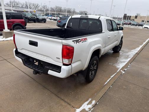 2017 Toyota Tacoma TRD Sport