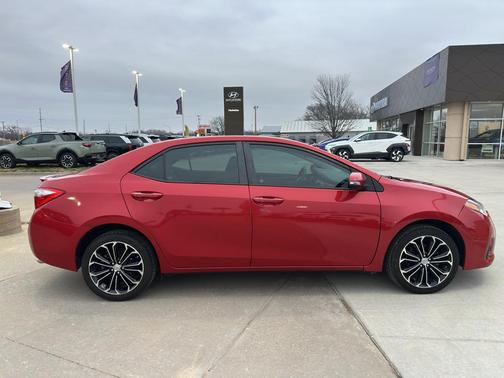 2016 Toyota Corolla S Plus