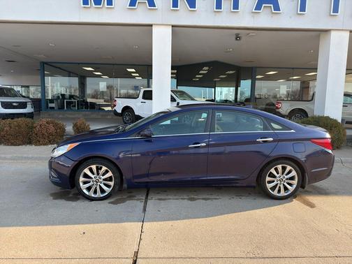 2013 Hyundai SONATA SE
