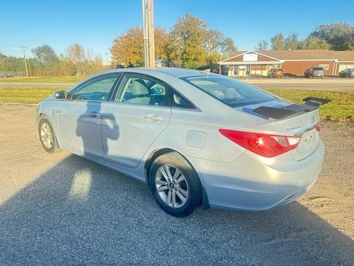 2013 Hyundai SONATA GLS