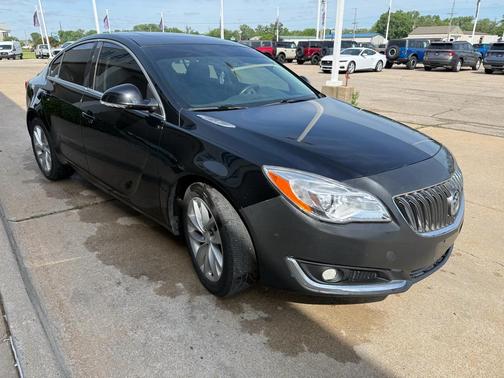 Black Onyx 2015 Buick Regal Base