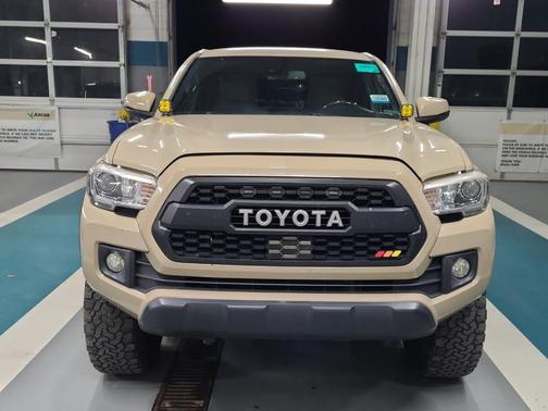 2018 Toyota Tacoma TRD Sport