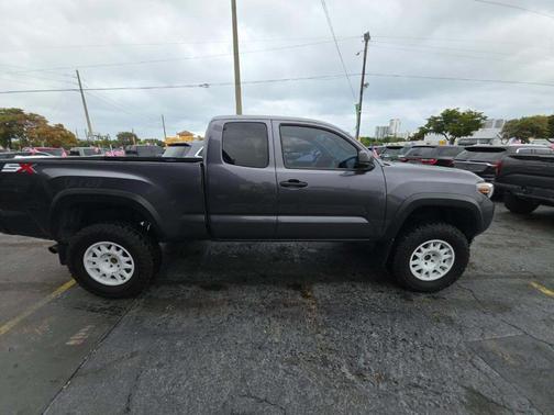 2020 Toyota Tacoma SR5