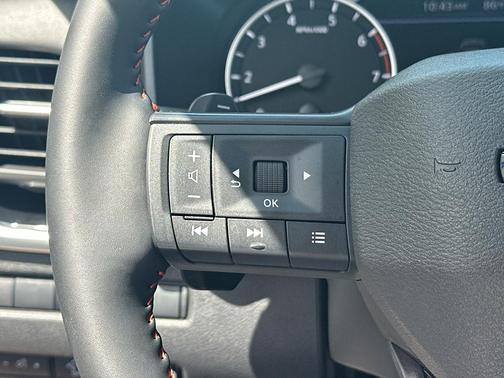 Boulder Gray Pearl 2025 Nissan Rogue Rock Creek