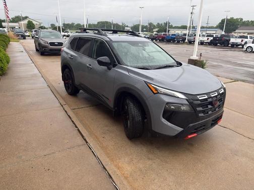 Boulder Gray Pearl 2025 Nissan Rogue Rock Creek