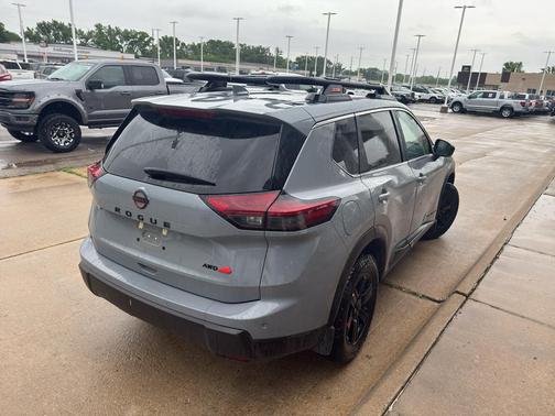 Boulder Gray Pearl 2025 Nissan Rogue Rock Creek