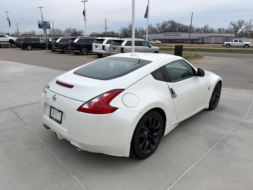 2016 Nissan 370Z Touring