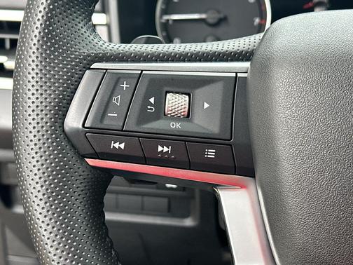 Alloy Silver Metallic 2025 Mitsubishi Outlander SE 2.5 S-AWC