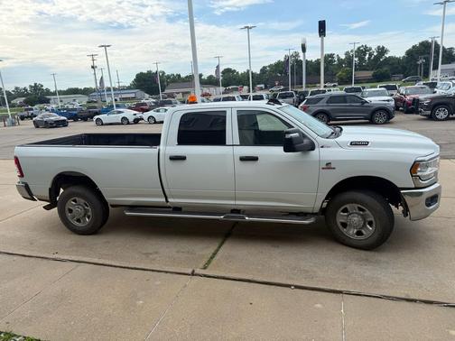 Bright White Clearcoat 2023 RAM 2500 Tradesman Crew Cab 4x4 8' Box