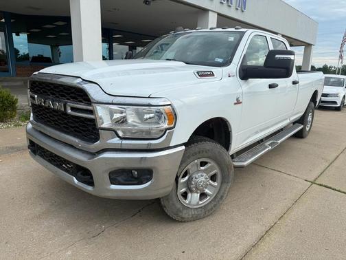 Bright White Clearcoat 2023 RAM 2500 Tradesman Crew Cab 4x4 8' Box