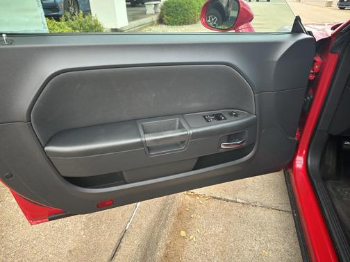 Redline 3 Coat Pearl 2012 Dodge Challenger R/T