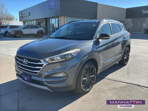 2017 Hyundai TUCSON Night