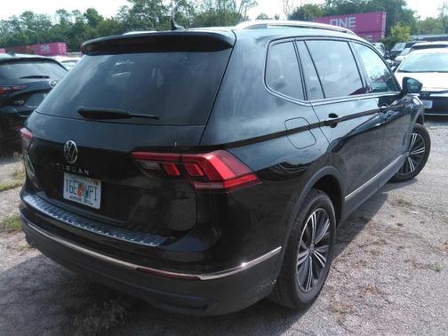 Deep Black Pearl 2024 Volkswagen Tiguan 2.0T Wolfsburg Edition