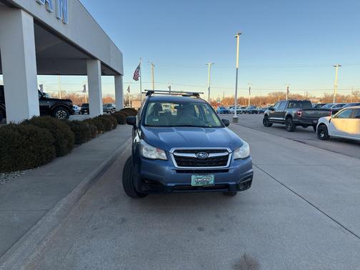 2017 Subaru Forester 2.5i