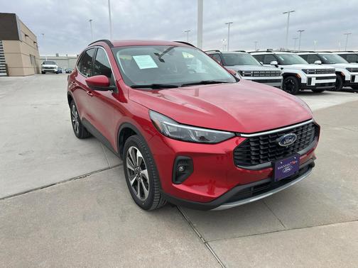 2024 Ford Escape Platinum