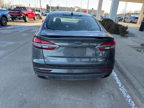 2020 Ford Fusion Titanium