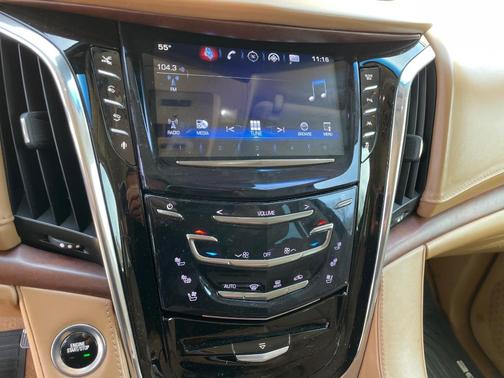 2016 Cadillac Escalade Platinum