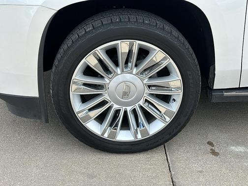 2016 Cadillac Escalade Platinum