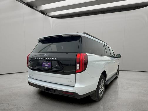 2025 Ford Expedition Max Active 4x4