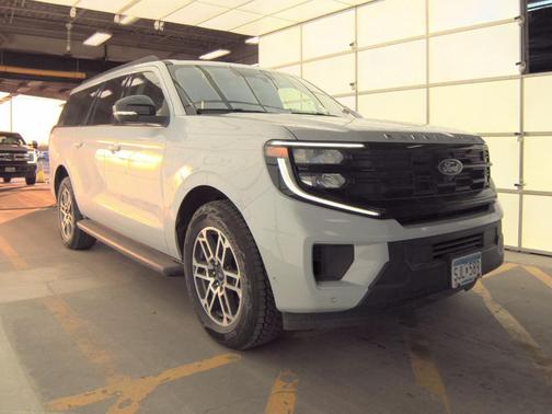 2025 Ford Expedition Max Active 4x4