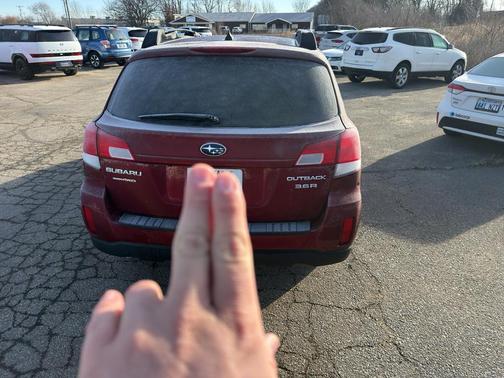 2011 Subaru Outback 3.6 R Limited