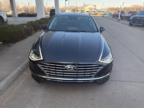 2023 Hyundai SONATA Hybrid Base