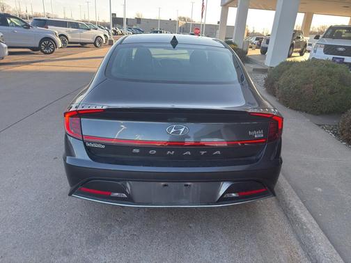 2023 Hyundai SONATA Hybrid Base