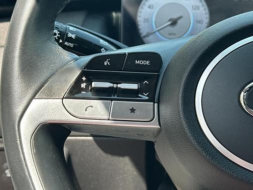 Quartz White 2022 Hyundai TUCSON SEL