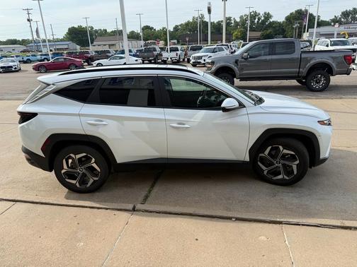 Quartz White 2022 Hyundai TUCSON SEL