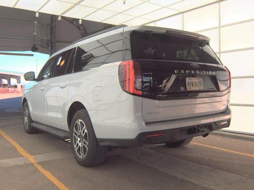 2025 Ford Expedition Max Active 4x4